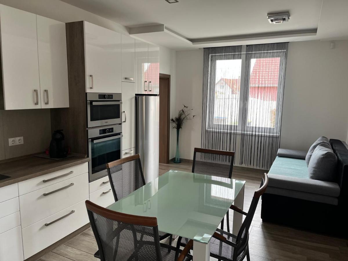 Rajczi Apartman Mohács Exterior foto