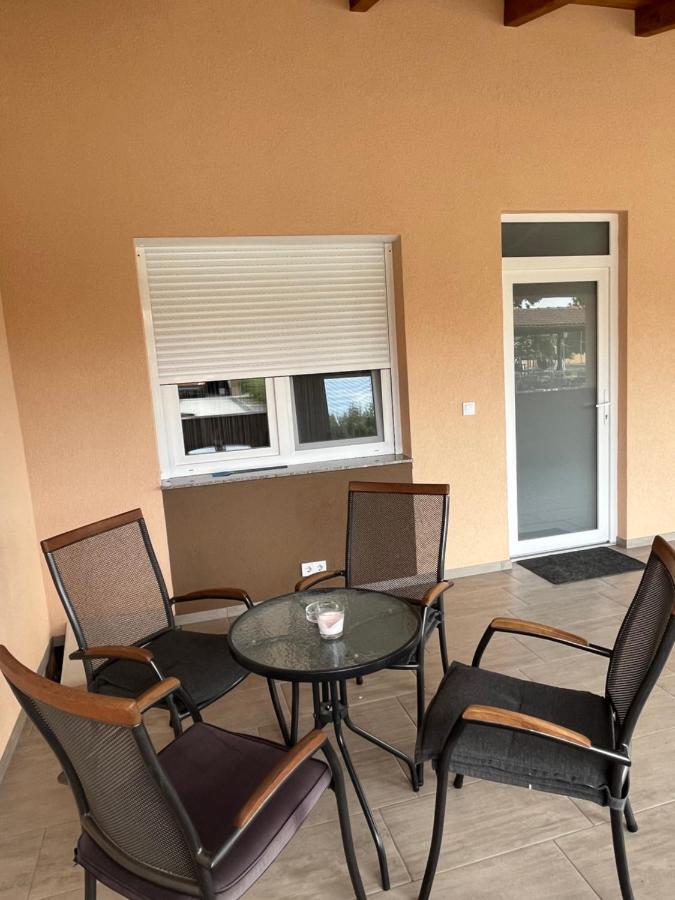 Rajczi Apartman Mohács Exterior foto
